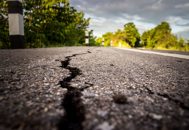 earthquake-road-cracked