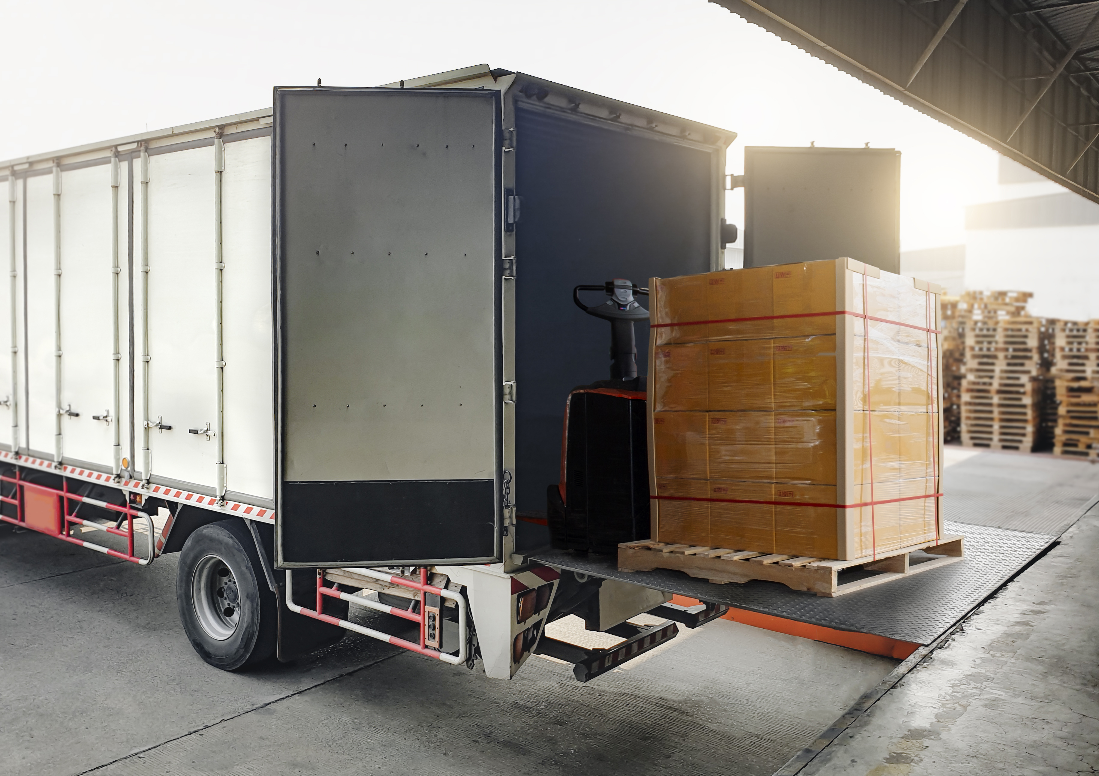 Safeguarding Shipments: 8 Essential Cargo Theft Prevention Tips